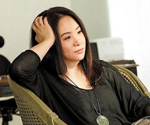 归亚蕾个人资料年轻照片曝光,揭秘归亚蕾年轻时期的惊艳瞬间